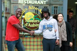 Le-Rappeur-Youssoupha-et-Ayna-au-Saveurs-dAubin